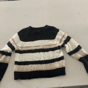 Forever 21 sweater, only worn one time!